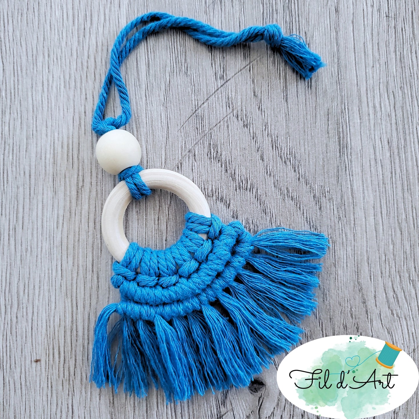 Diffuseur macramé BLEU par Alicia Forget de le fil d'art