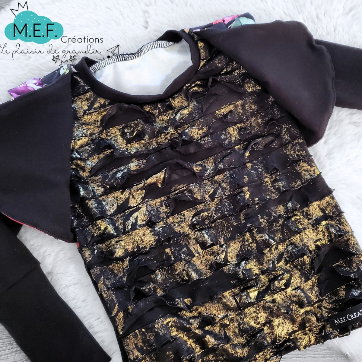 Chandail fillette boléro et mini volants or