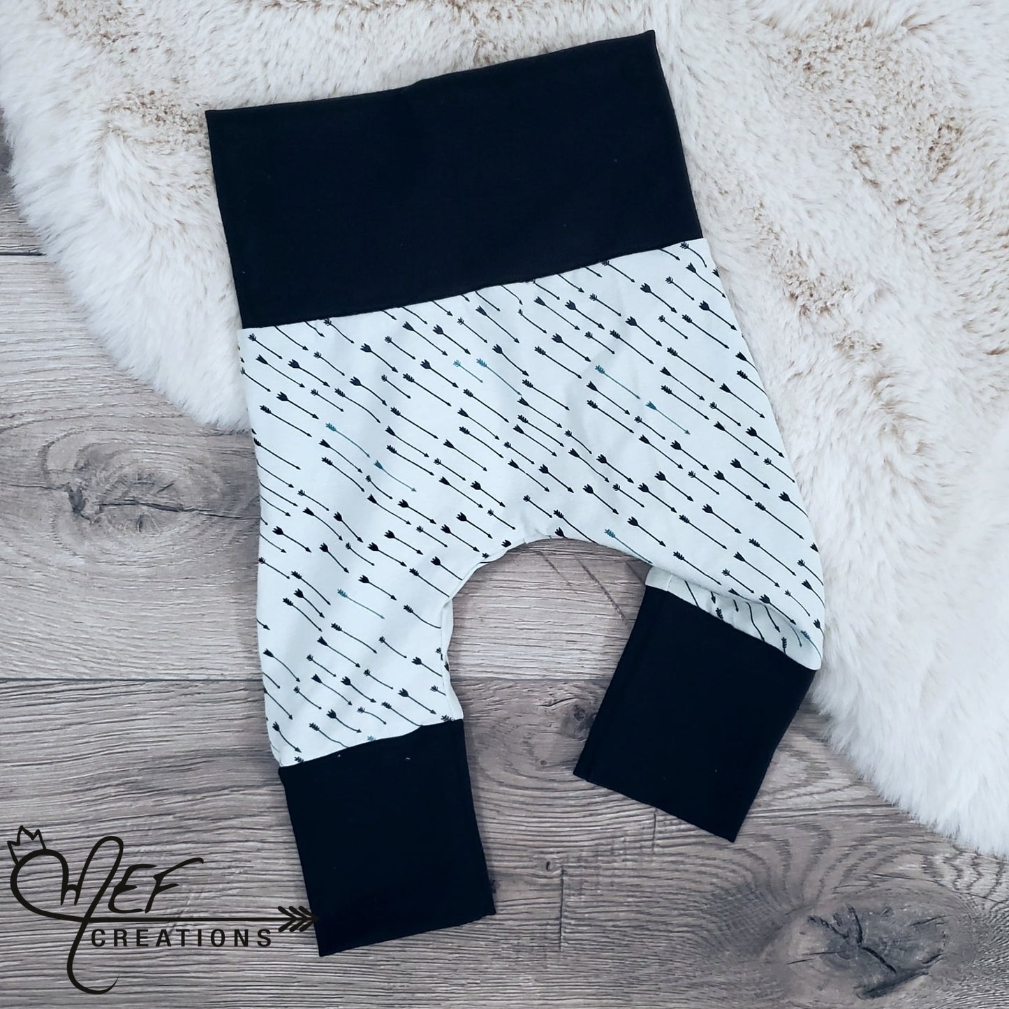 Pantalon bébé flèche MENTHE, 0 à 3 mois, LIQUIDATION