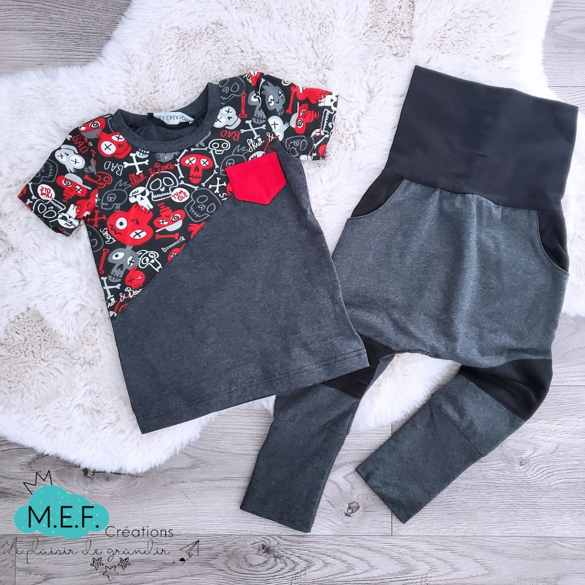 T-shirt garçon tête de mort rouge variés