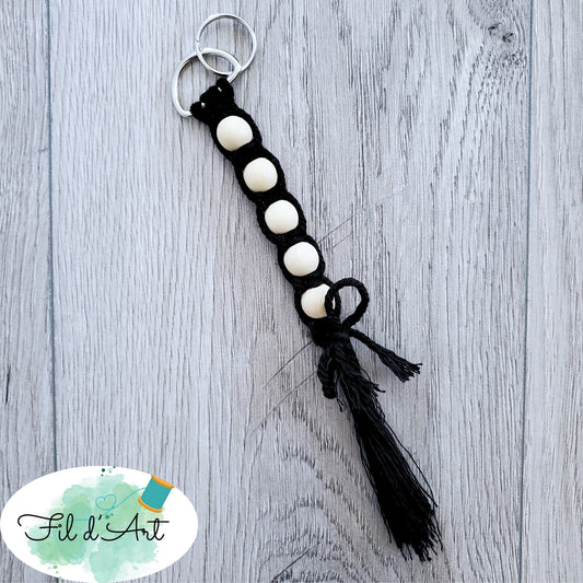 Porte-clés BILLES et macramé NOIR par Alicia Forget de le fil d'art