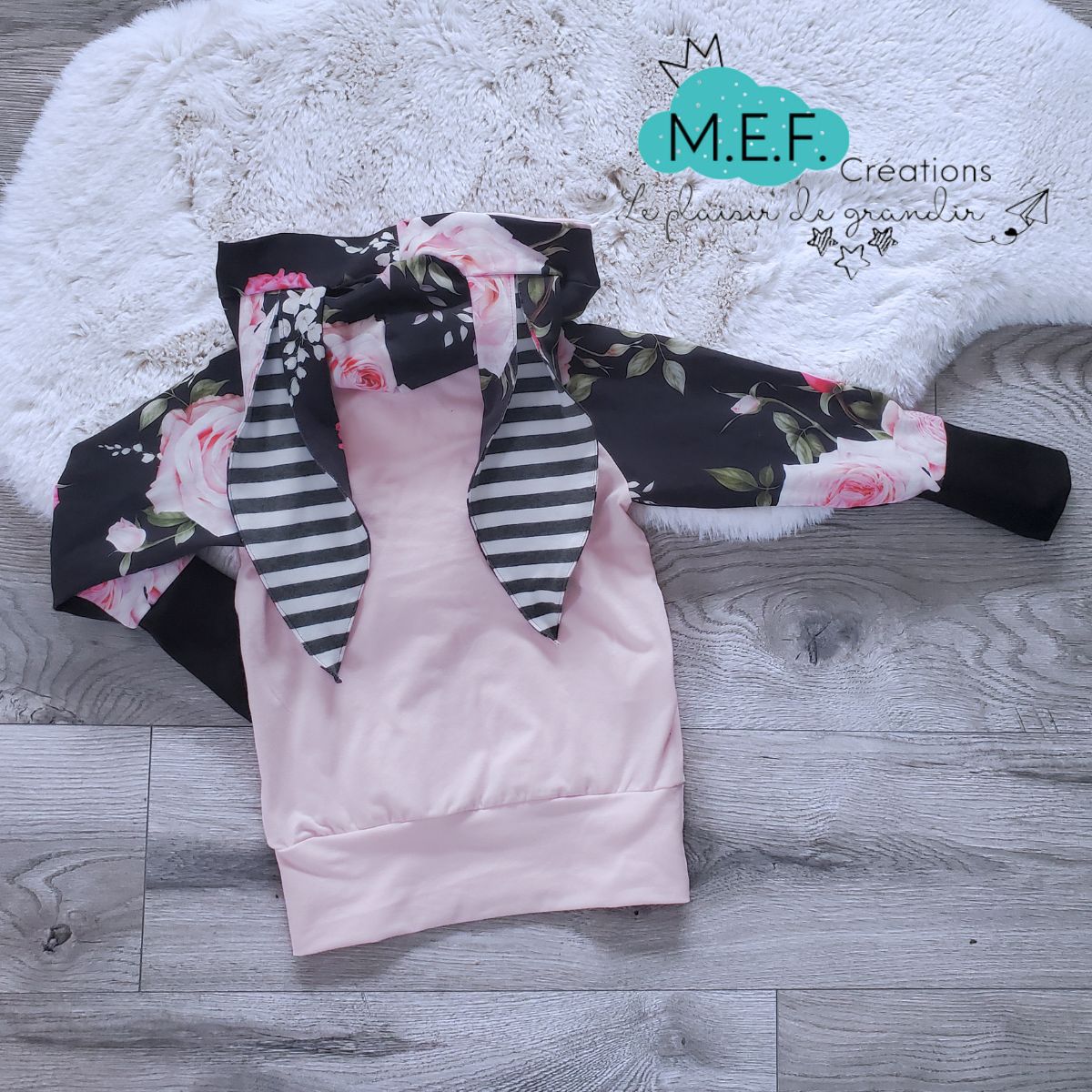 Hoodie lapin fleuris et rose pâle