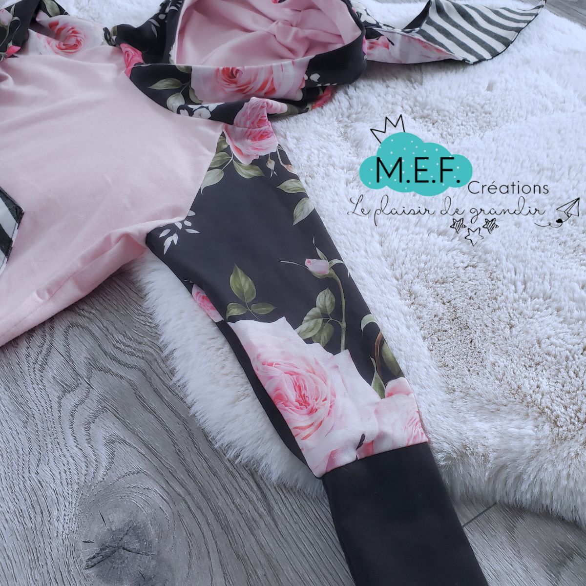 Hoodie lapin fleuris et rose pâle