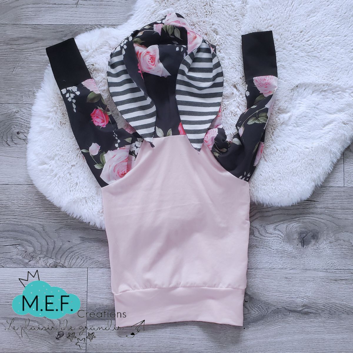 Hoodie lapin fleuris et rose pâle