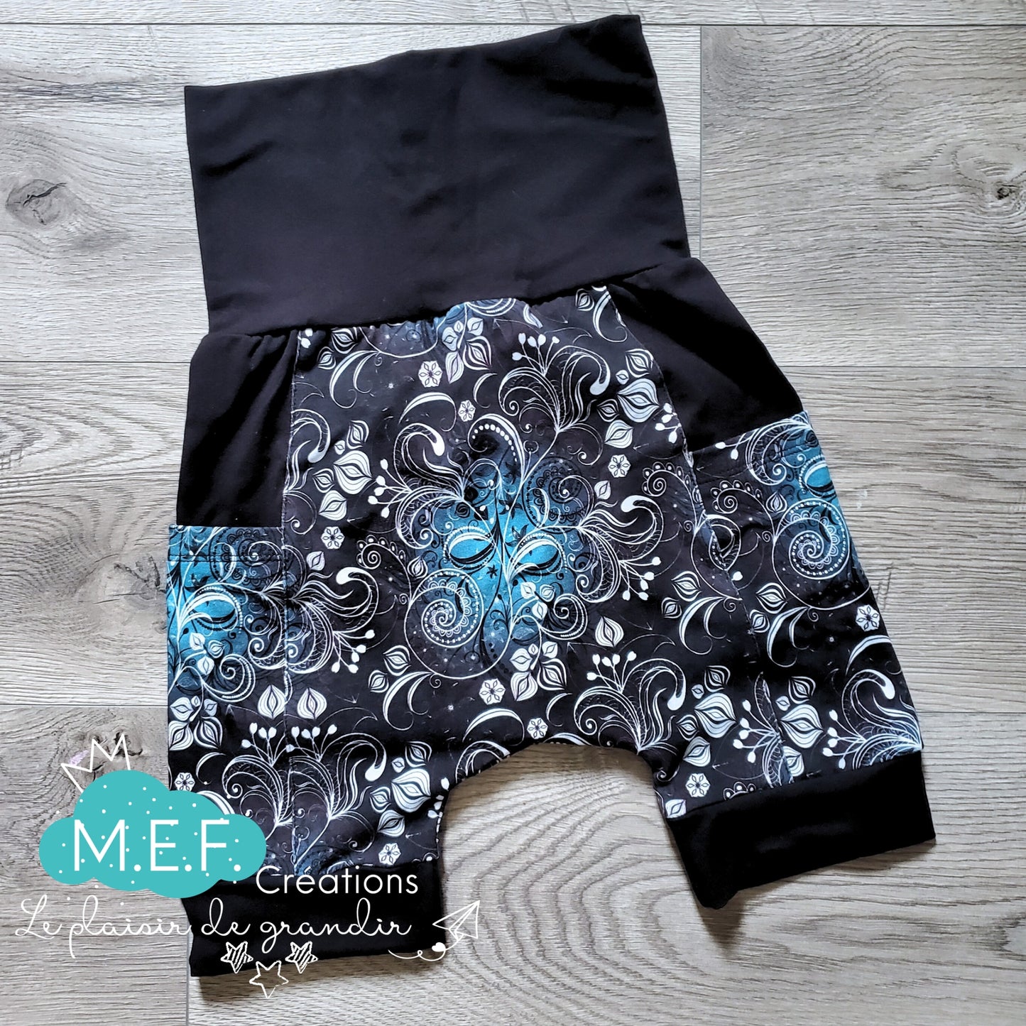 Short fillette motif détente, LIQUIDATION, 5 à 7 ans