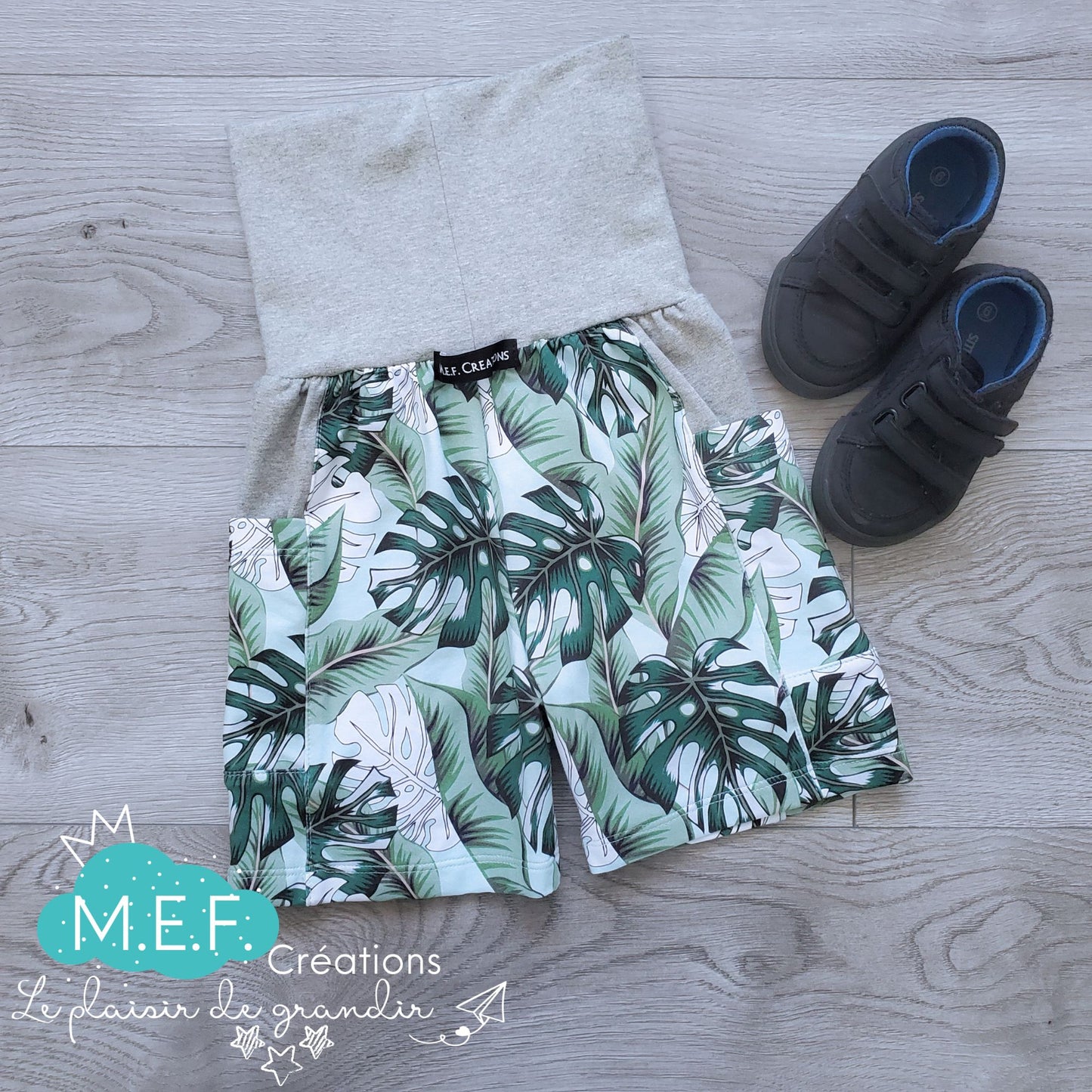 Short garçon feuille monstera, coupe bermuda