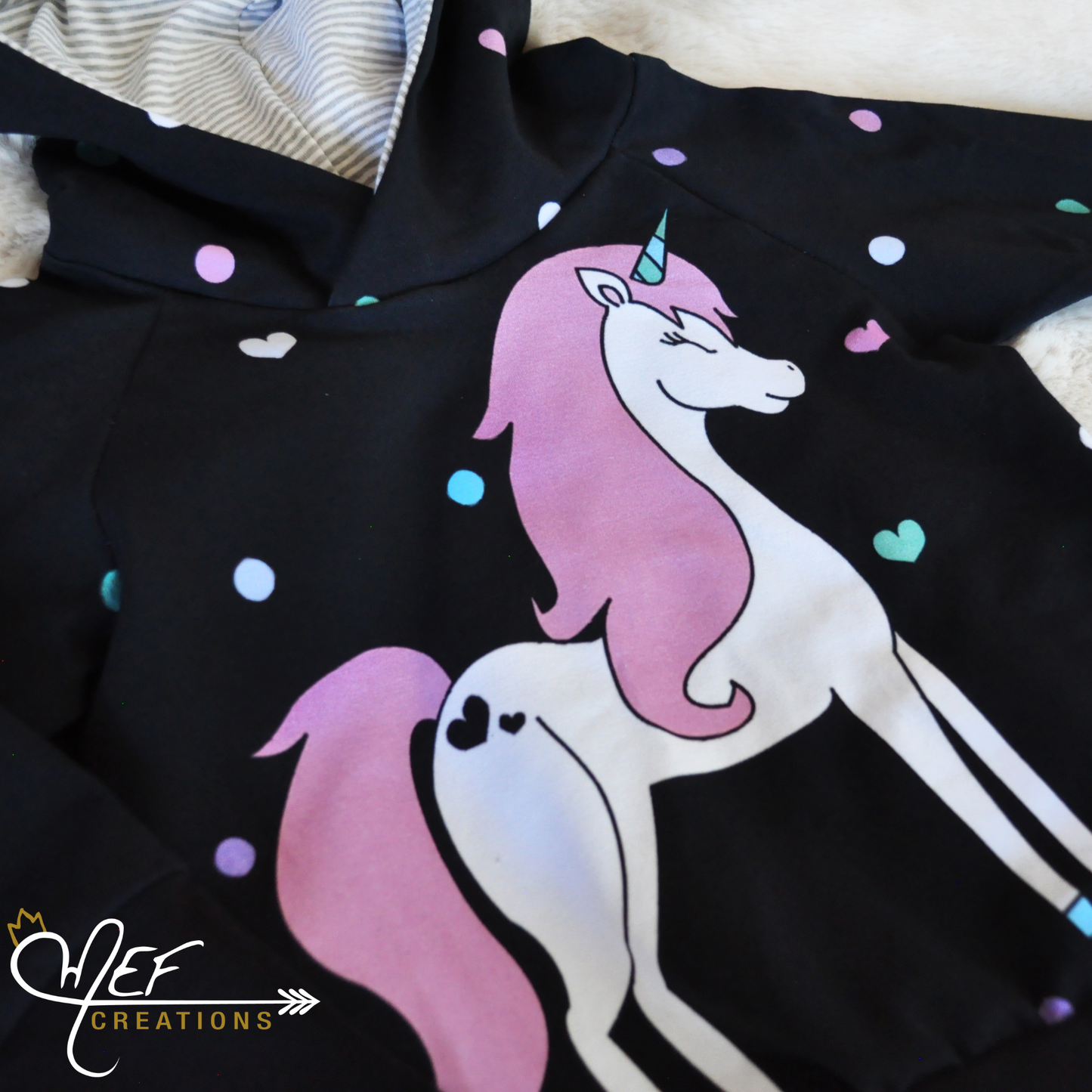chandail licorne à capuchon