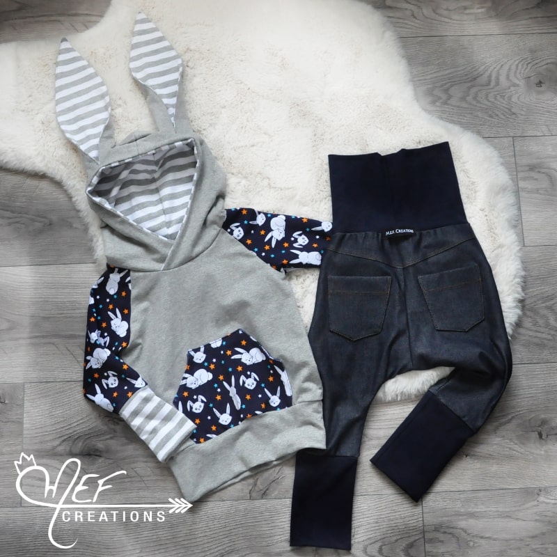 ensemble de printemps garçon avec lapin, pantalon jeans bleu évolutif