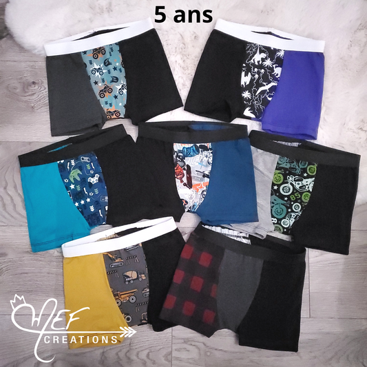 Boxers enfants 5 ans, lot de 7, prêt-à-partir : 4 roues, dinosaures et mauve, jeux vidéo, skate, moto vert, camions constructions colorés et carreauté