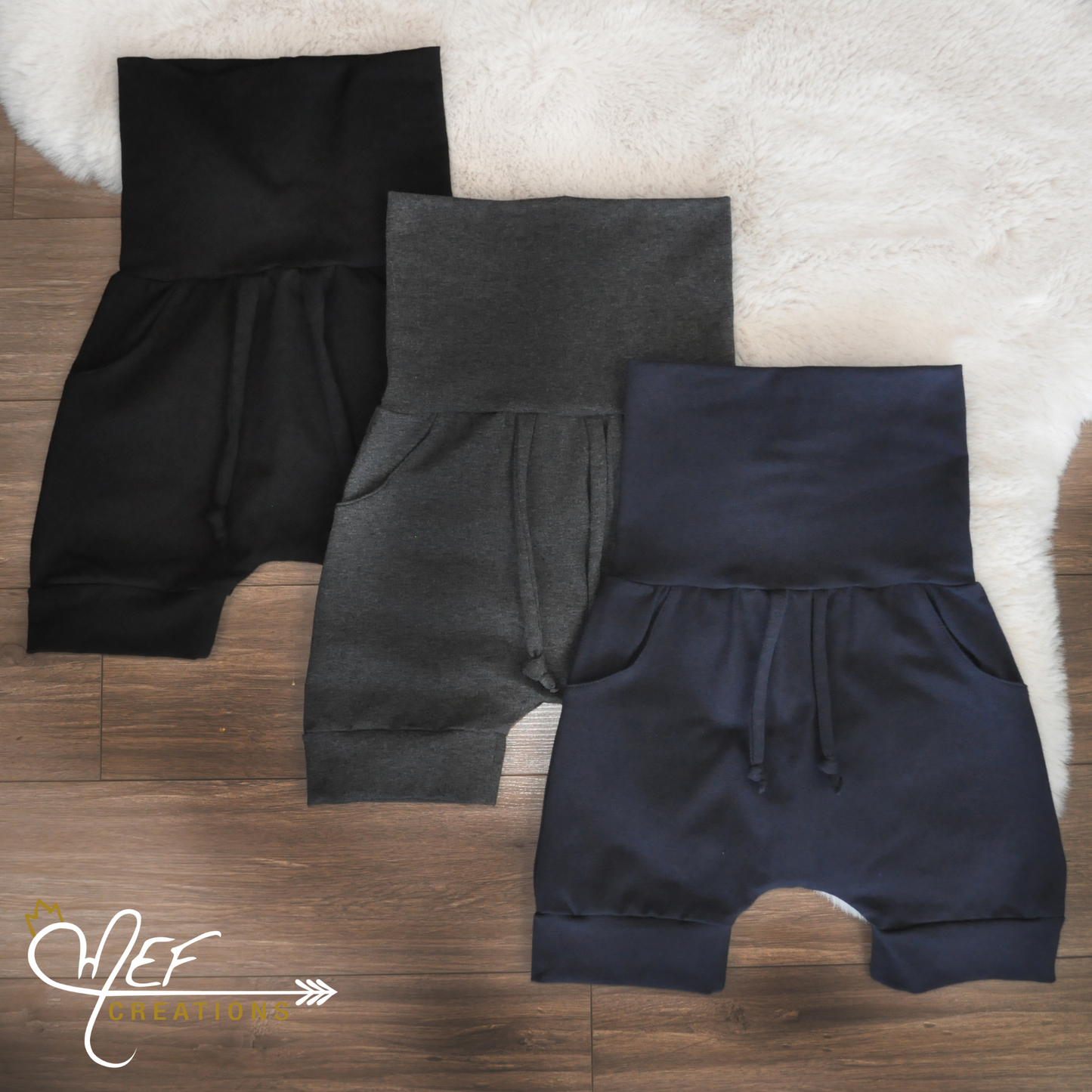 lot de 3 shorts évolutifs coupes amples, avec poches ou sans poches, short noir, short marine, short gris anthracite, short gris pâle