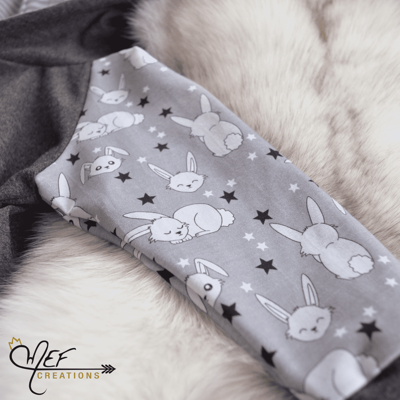 PRÊT-À-PARTIR, 3 à 12 mois, Hoodie lapin évolutif version grise unisexe pour Pâques, MOTIF EXCLUSIF MEF